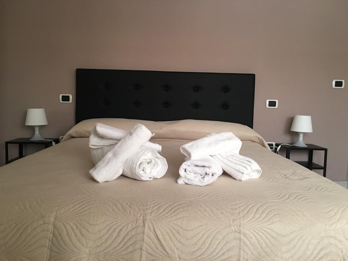Bed and Breakfast La Corte Del Re Borbone Caserta Exterior foto